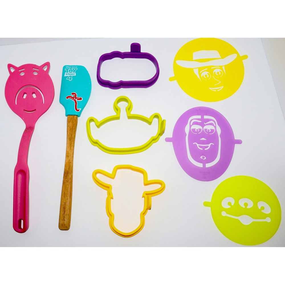 Pampered Chef Disney Toy Story 4 Pancake Molds Stencils Spatula Set 8 pc Set